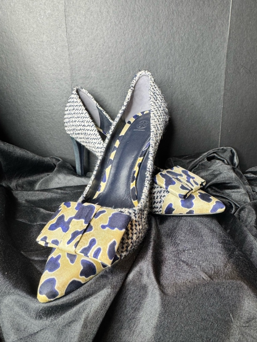 Tory Burch Cleo Tweed Pumps Silk Bow Heels Navy Blue Womens Shoes Size 8